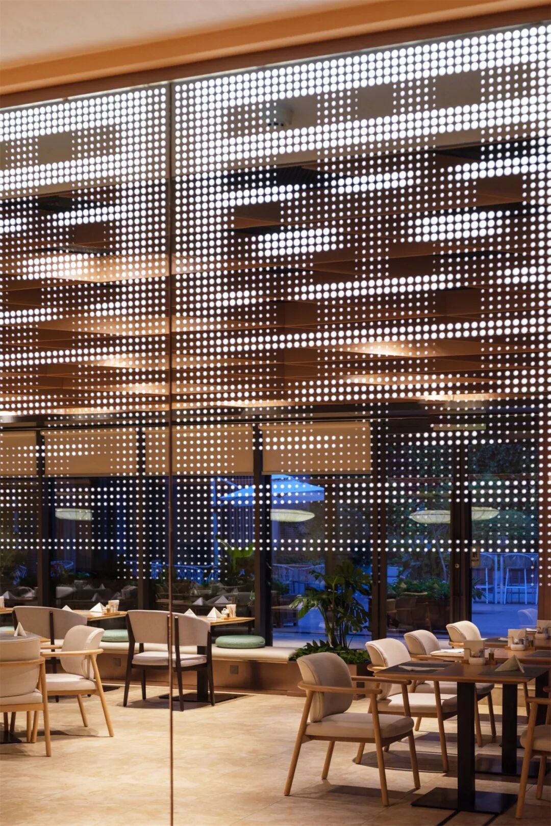 鹏欣(南京)水游城洲际假日酒店FEAST餐厅丨中国南京丨COLORFULL昱景设计-24