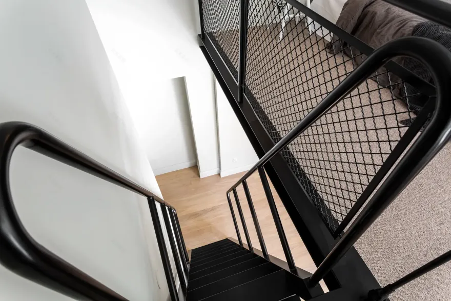 瑞典百年药学院旧建筑变舒适现代公寓-11