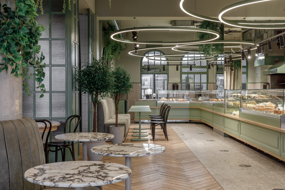 环形灯光点亮俄罗斯咖啡馆设计丨Ledmonster-6