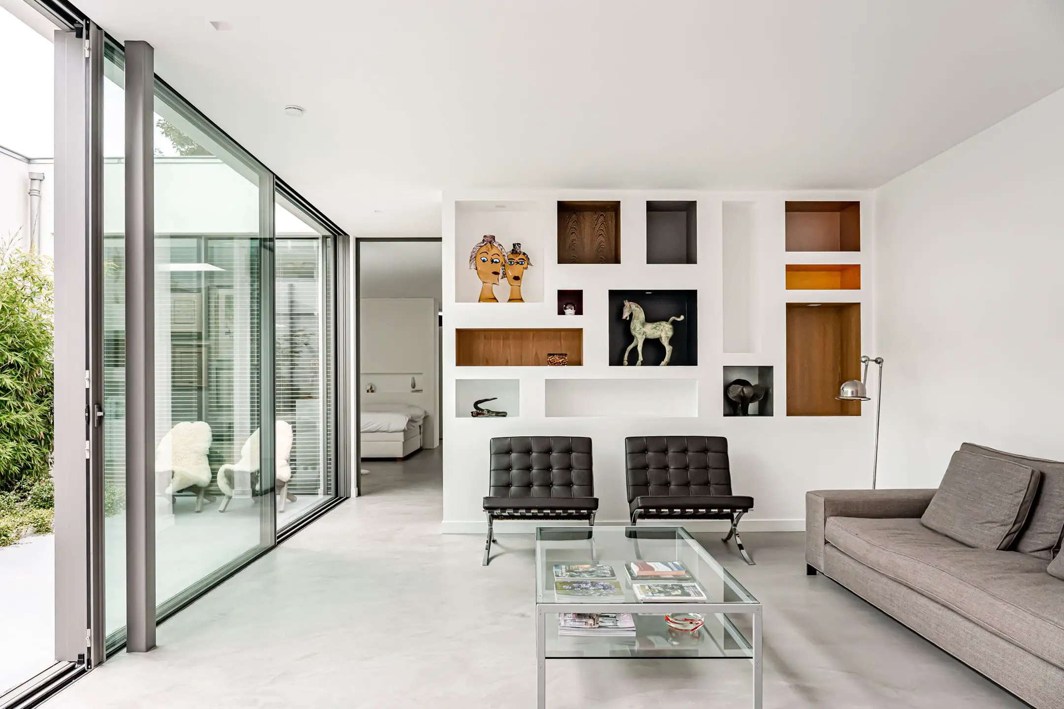 荷兰优雅明亮公寓设计，城市绿意渗透室内-15