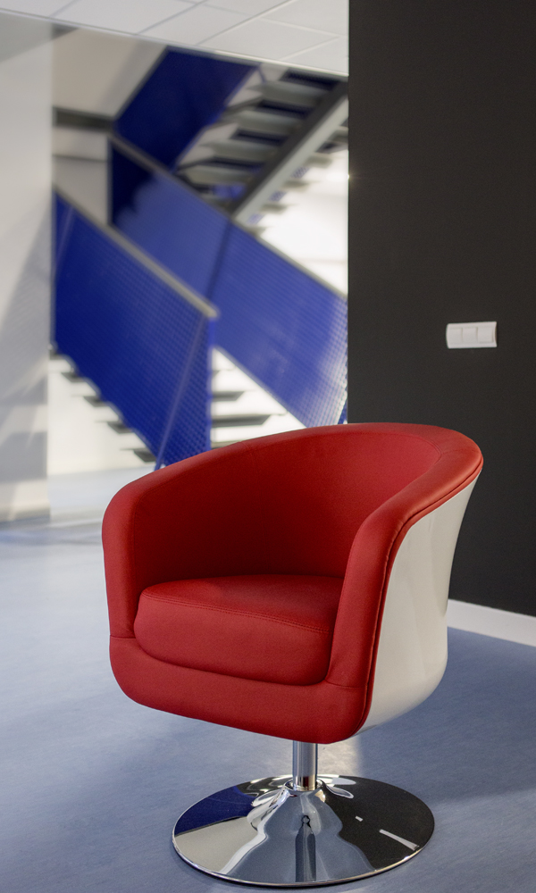 马德里荷斯创意企业孵化办公楼，西班牙 / OOIIO Architecture-36