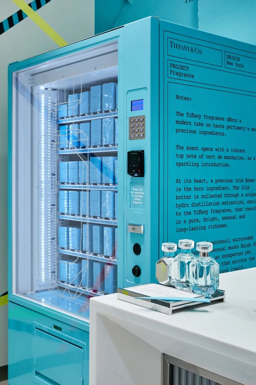 【519期】Tiffany Co( 蒂芙尼)最新快闪店设计,丰富的礼物周边,增加互动性-57