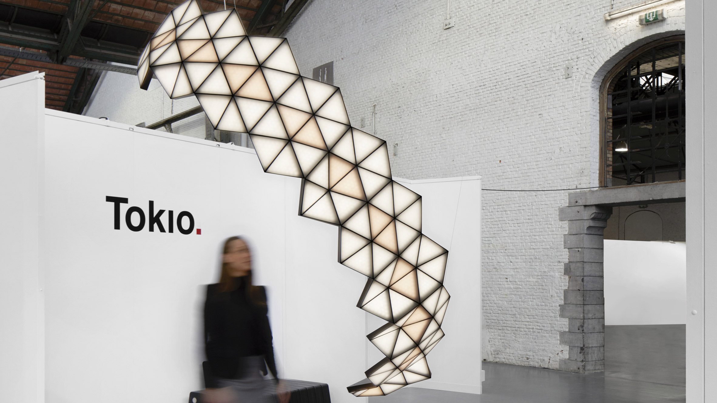 模块化雕塑灯具“Tri Light”展现日本传统与现代科技融合之美-0