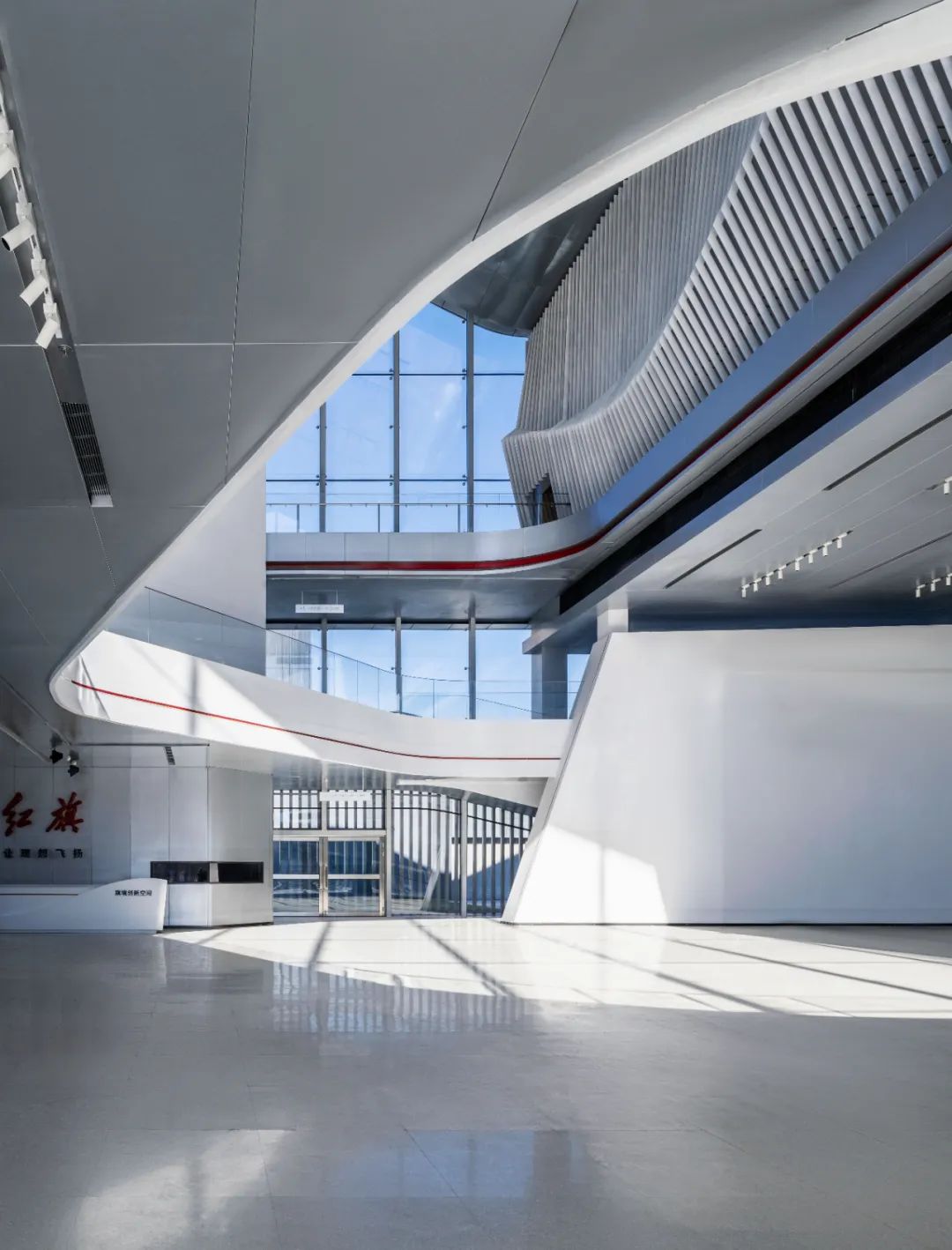 飞扬流线：旗境创新展示空间 / 华工设计院-11