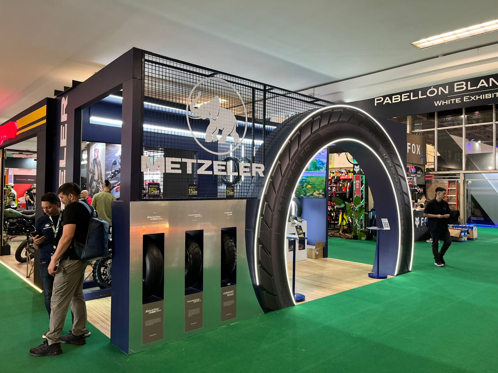 FERIA DE LAS DOS RUEDAS AKT展会展位设计-20