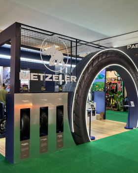 FERIA DE LAS DOS RUEDAS AKT展会展位设计