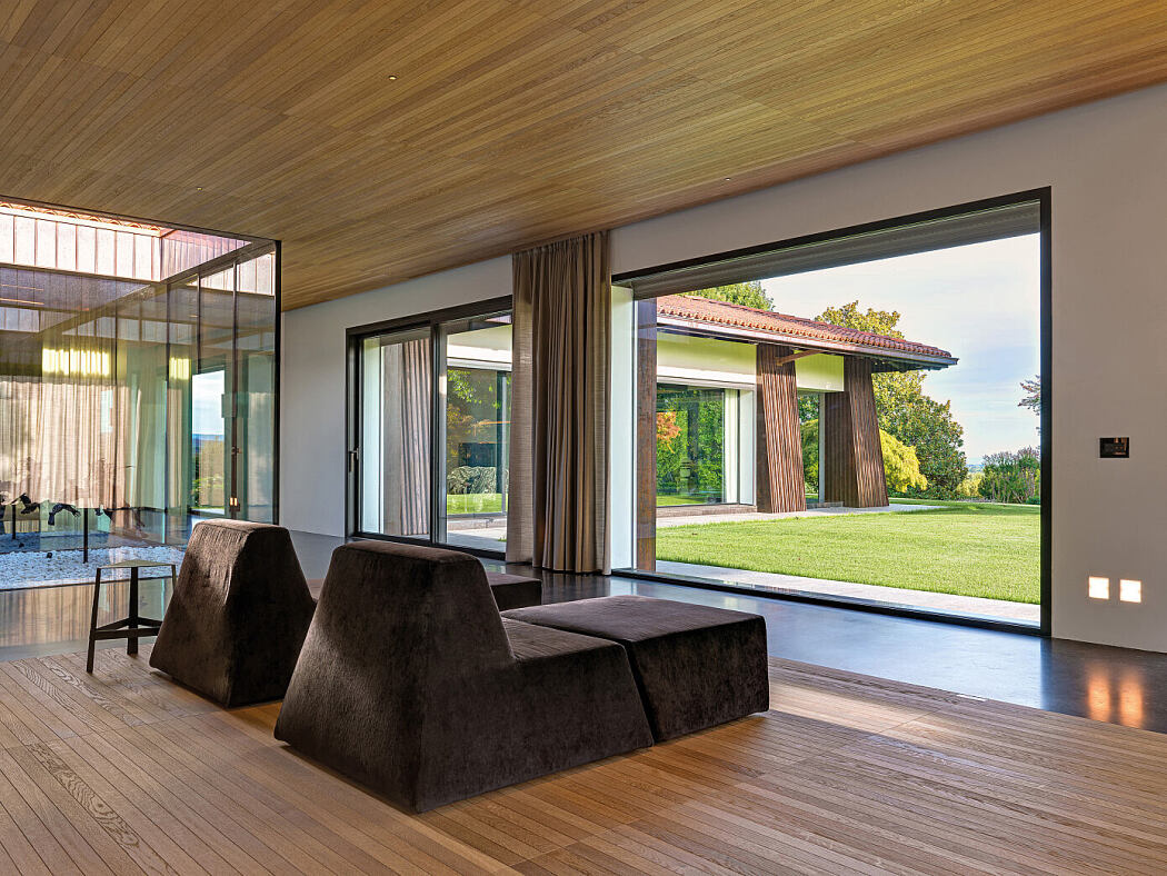 意大利 Biella 别墅 | 优雅简约的设计典范-7