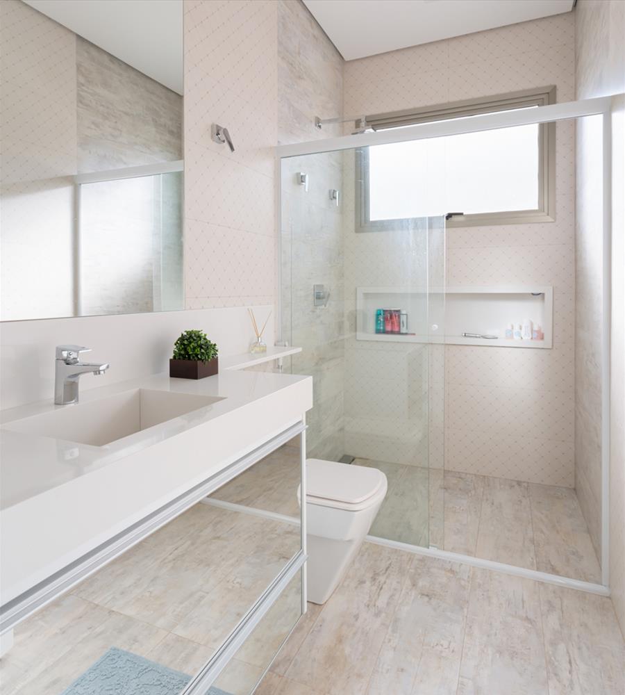 巴西 Mogi das Cruzes 现代住宅 | 木质与玻璃的完美融合-17