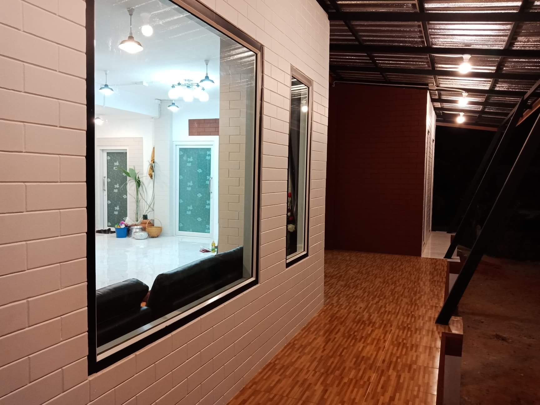 现代风格砖砌房屋设计-38