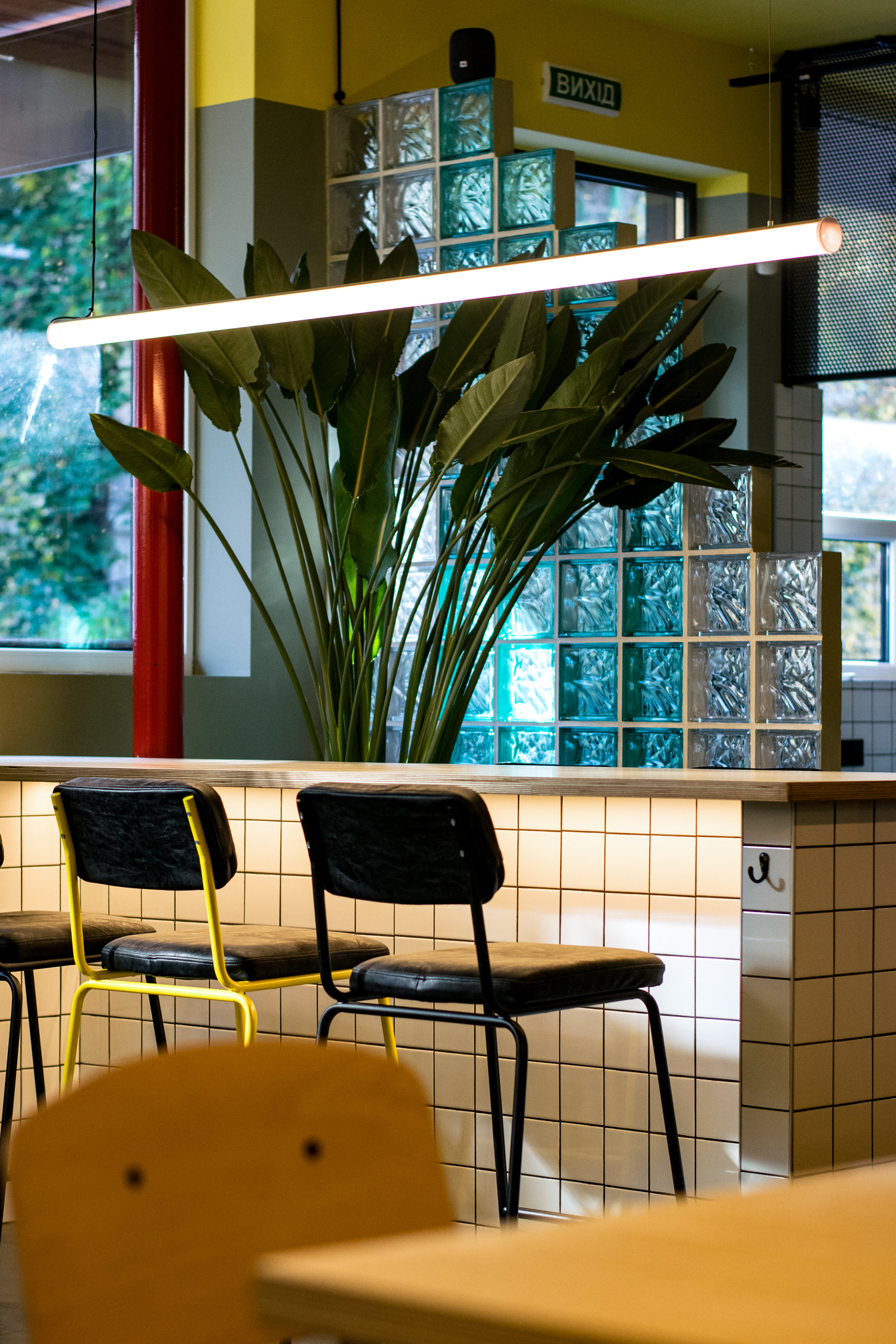 Sezamfood 连锁店室内设计丨乌克兰基辅丨R Design,Sergey Redka-57