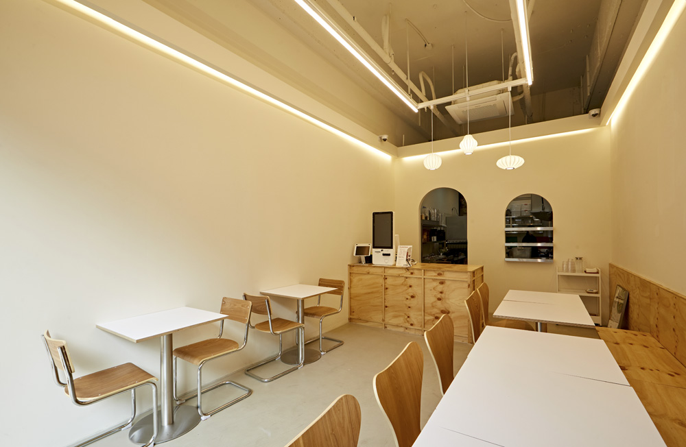 绿色外观的 13 平米小餐馆设计-5