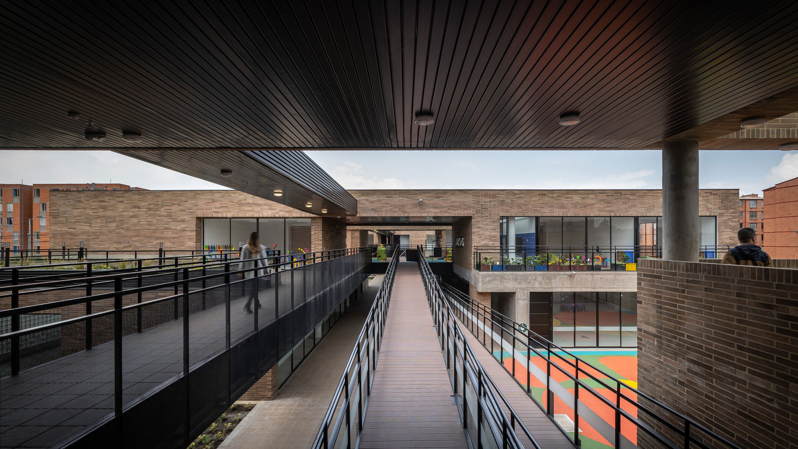 灵活空间与户外融合的哥伦比亚幼儿园设计-18