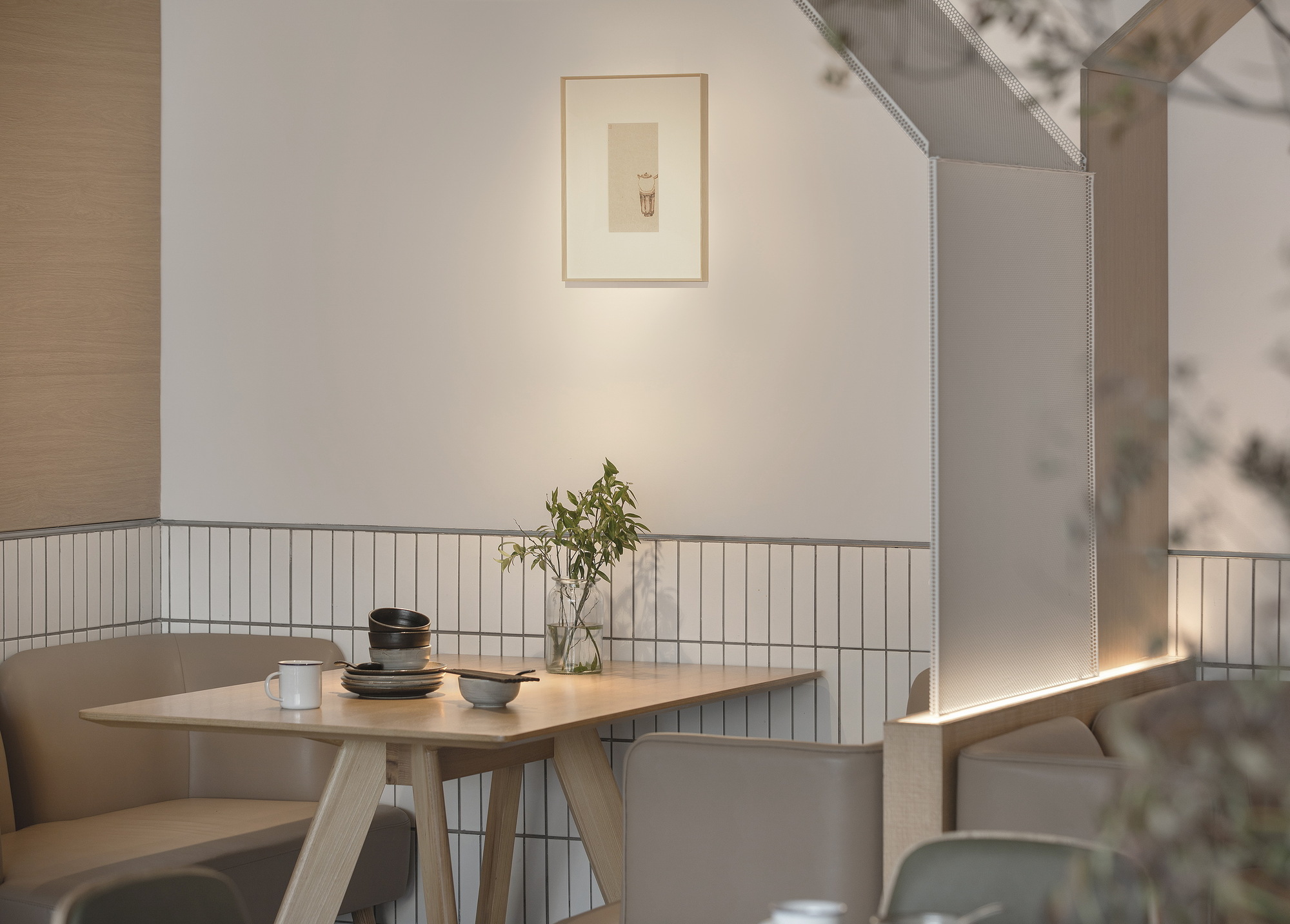 Goose Hut Home Bistro / Golucci Interior Architects-40