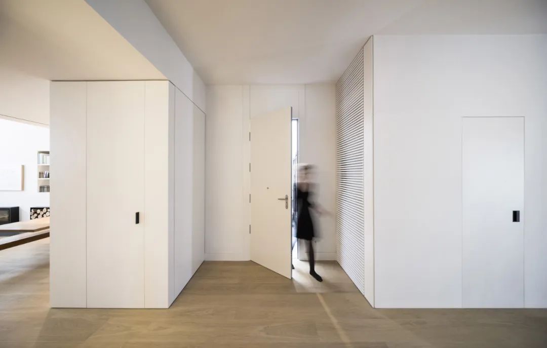 极简主义设计 | 简约不简单的生活美学-13