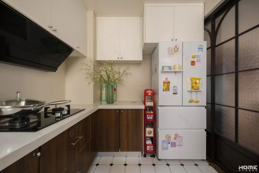 佳园实景|莓想|105㎡包豪斯中古风,三室改两室,大胆鲜活的色彩推门直接被硬控!-51