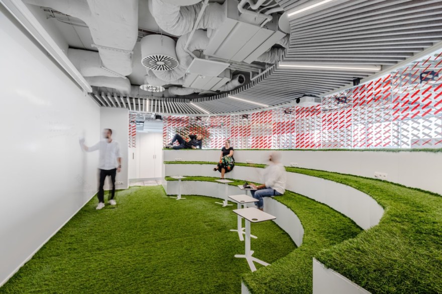 重温城市记忆 · Mediabrands 波兰华沙办公室设计丨Workplace-17