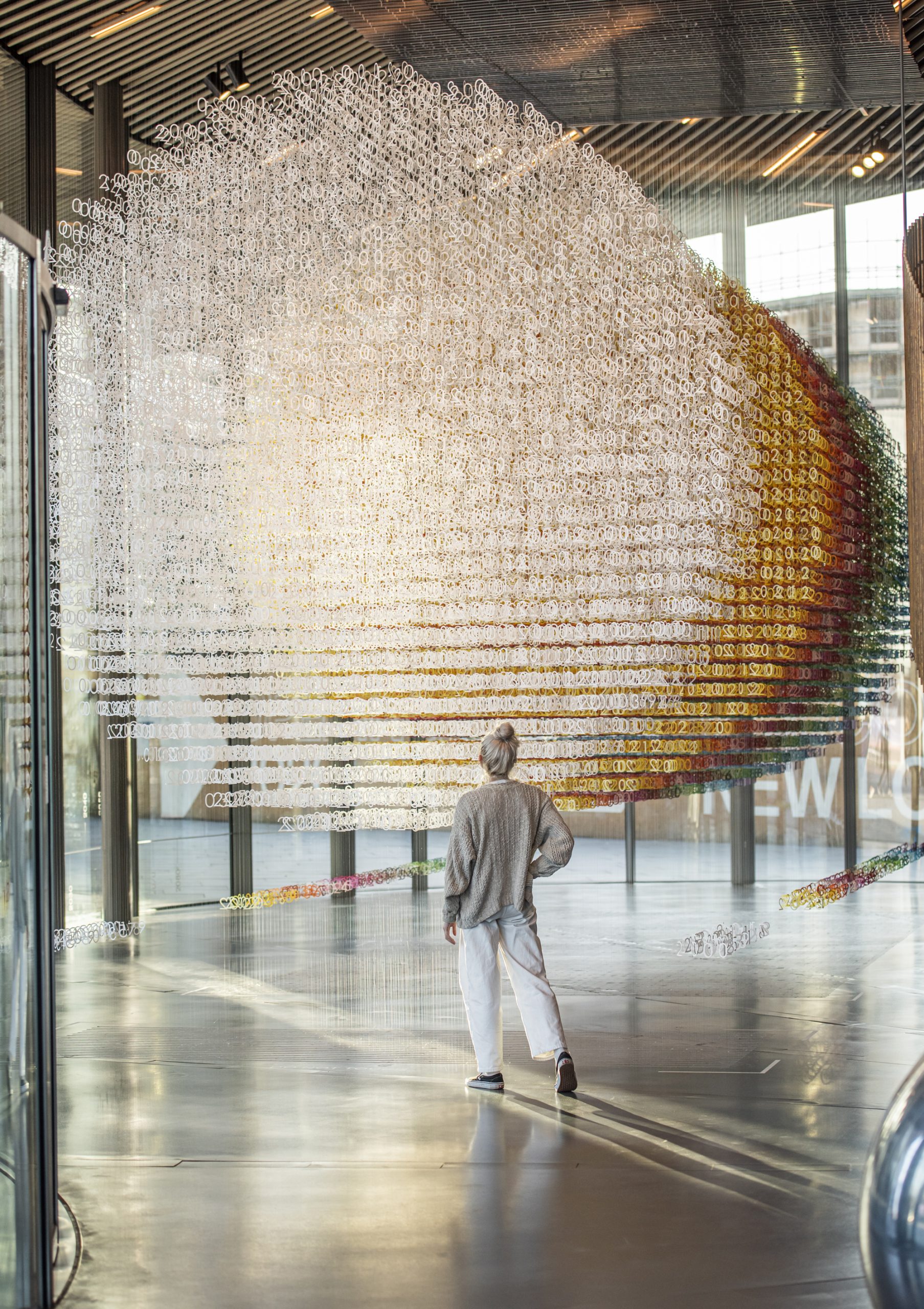 梦幻色彩空间——Emmanuelle Moureaux 的“时间切片”与“未来”雕塑-48