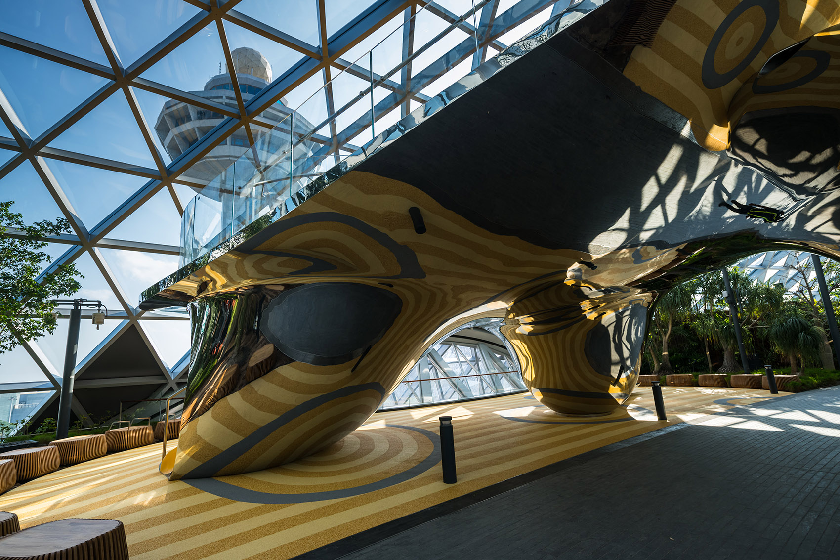 Jewel樟宜机场大楼探索滑梯，新加坡 / Carve + Playpoint-15