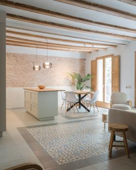 巴塞罗那兰布拉大道公寓室内设计与照明项目丨西班牙巴塞罗那