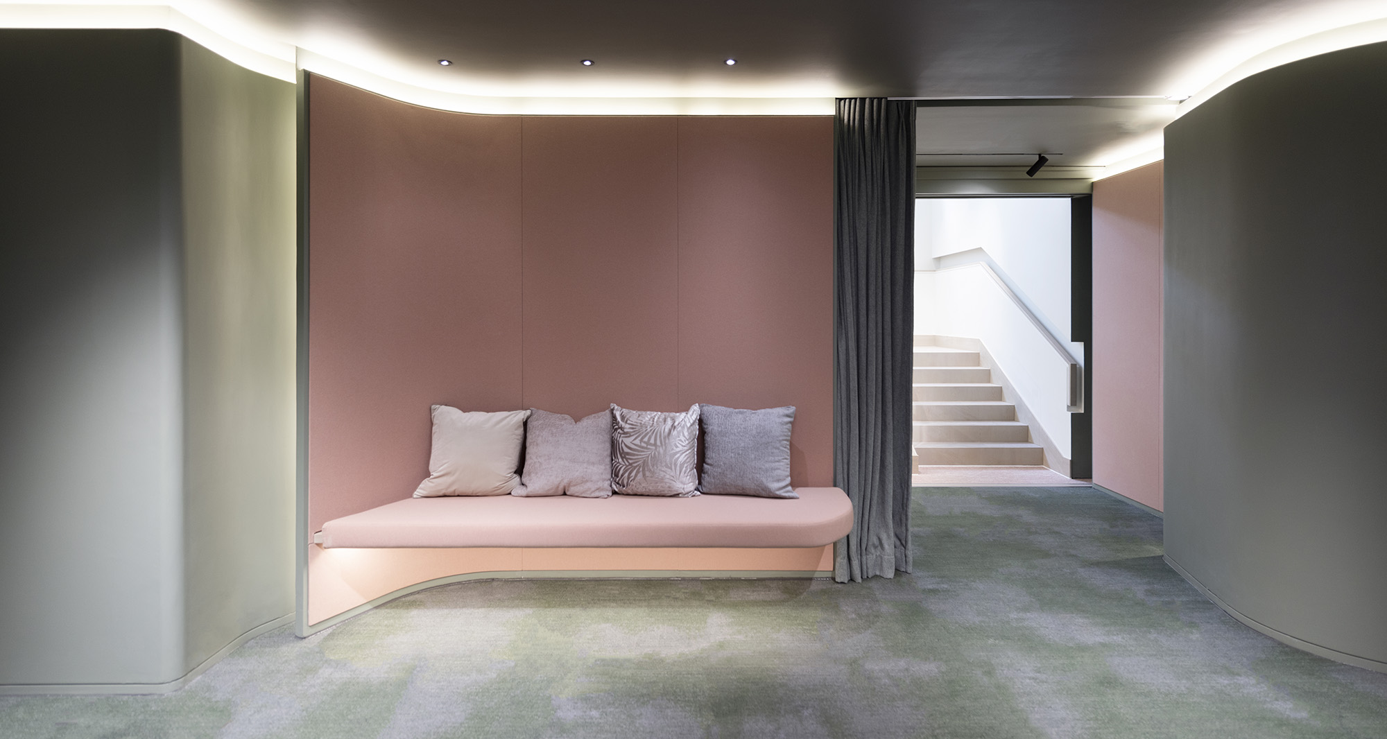 西班牙花园风住宅销售廊丨中国香港丨Bean Buro-48