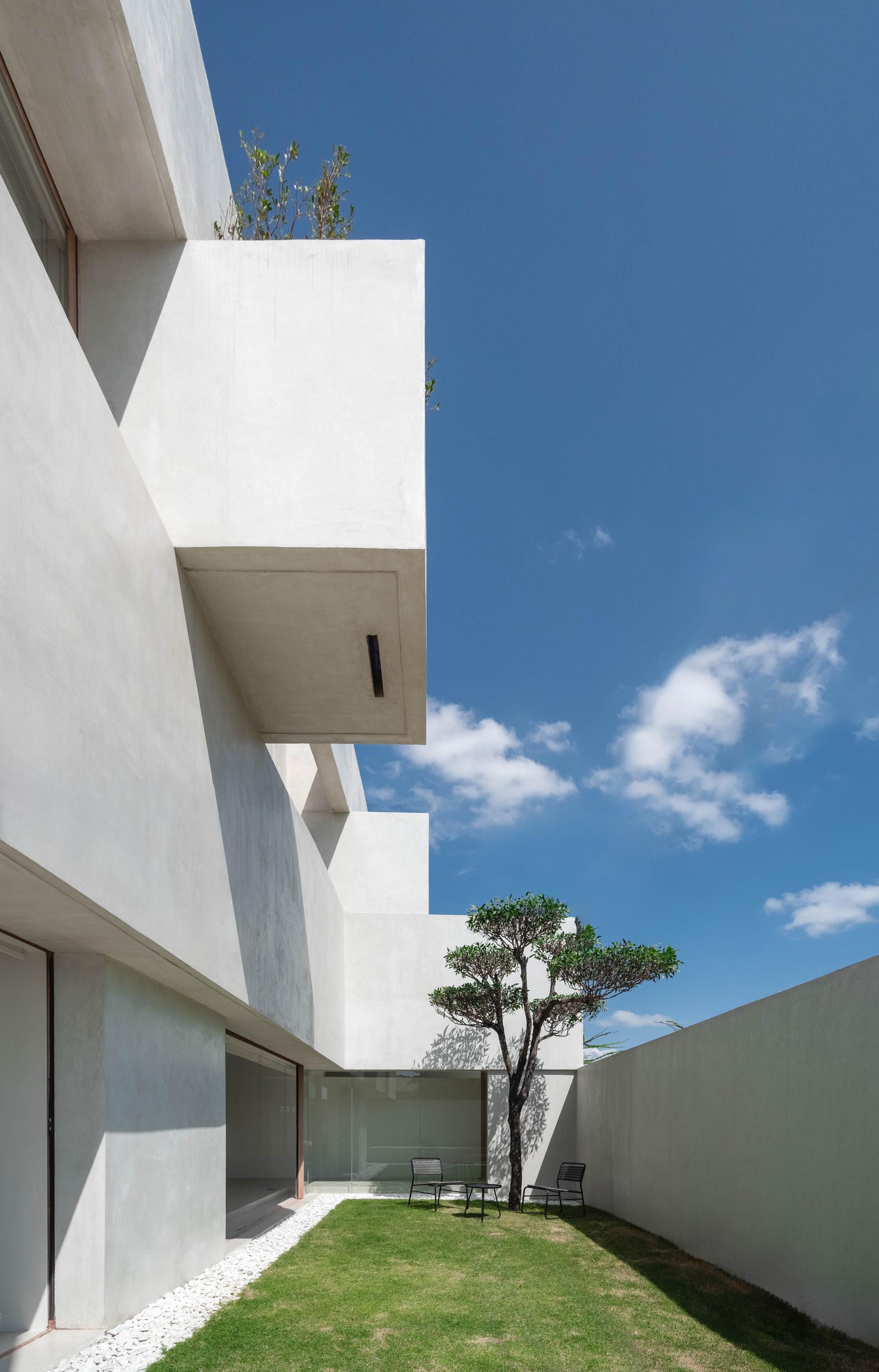 穿过房子丨菲律宾丨Jim Caumeron Design-19