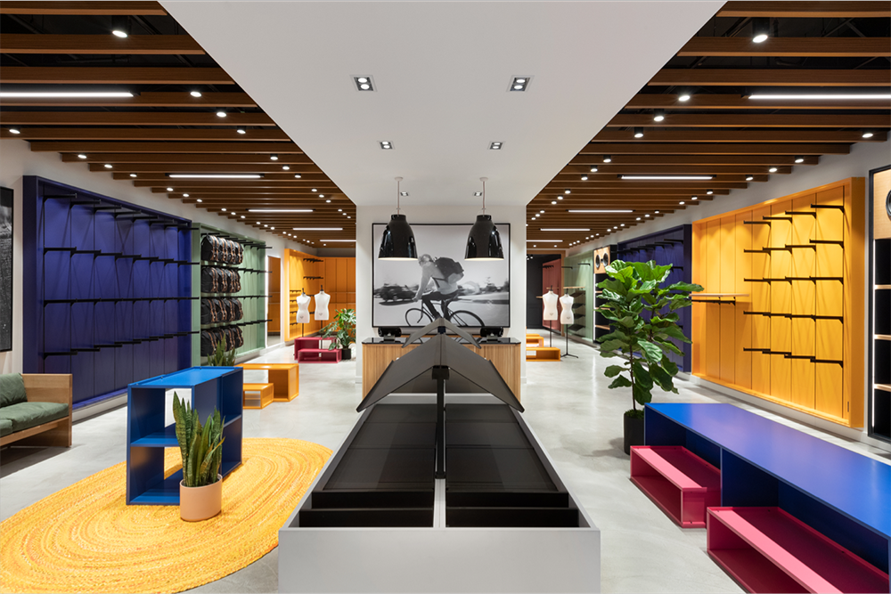 Herschel 温哥华旗舰店丨加拿大温哥华丨Herschel 内部设计团队-0