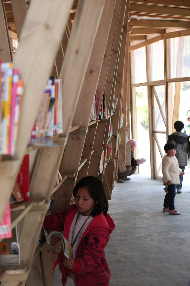 平奇图书馆和社区中心-38