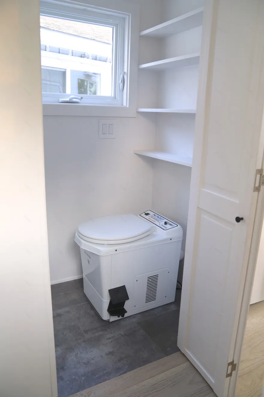 马里布·匠心之作机芯(注:Movement在钟表领域常指机芯,若不是钟表相关语境,Movement可根据实际情况译为装置活动等,但仅从这简短短语推测钟表语境更合理,若有其他背景信息可进一步调整) -7