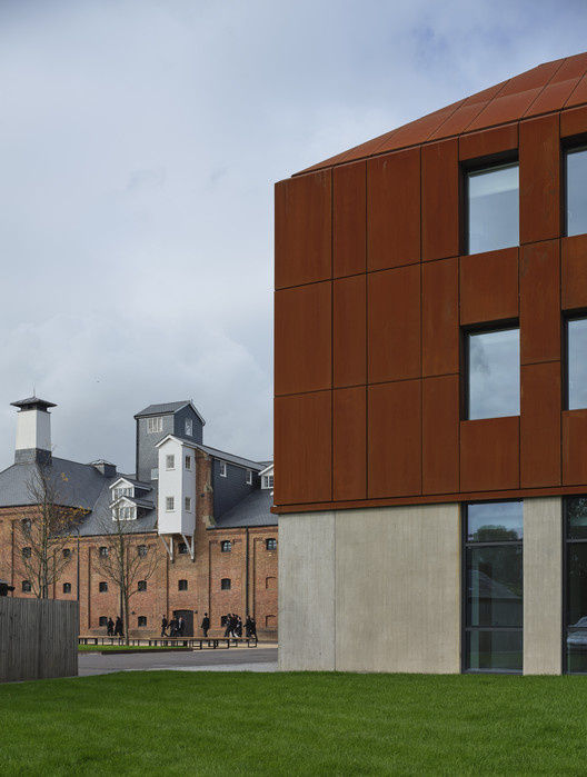 国王学校国际学院的现代演绎-21