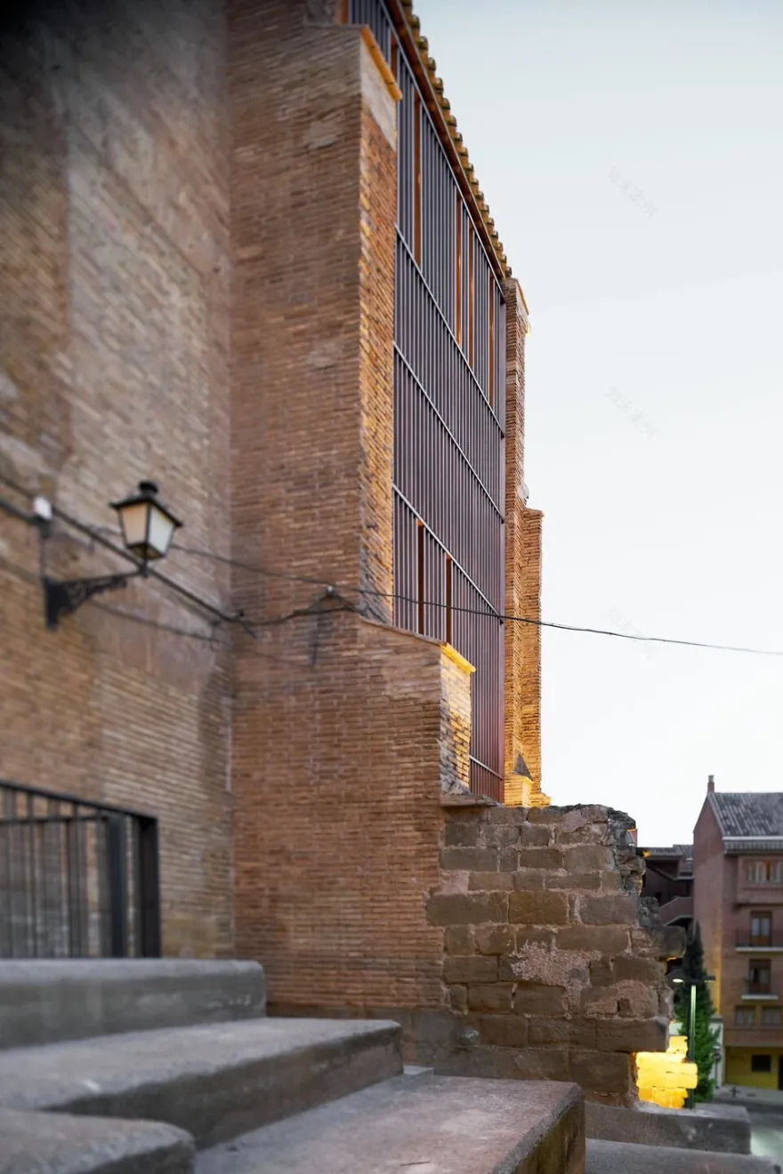 Huesca 城市档案馆翻新丨西班牙韦斯卡丨IDOM-35
