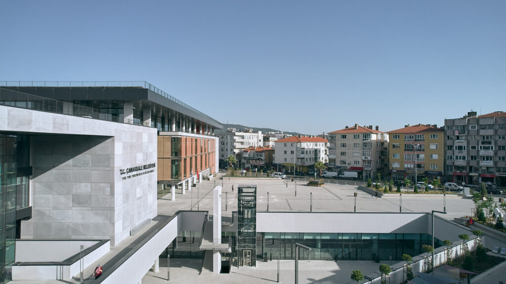 Çanakkale Belediyesi “Yeşil” Yerel Yönetim ve Kültür Merkezi Binası ve Yakın Çevresinin Düzenlenmesi Projesi - Arkitera-30