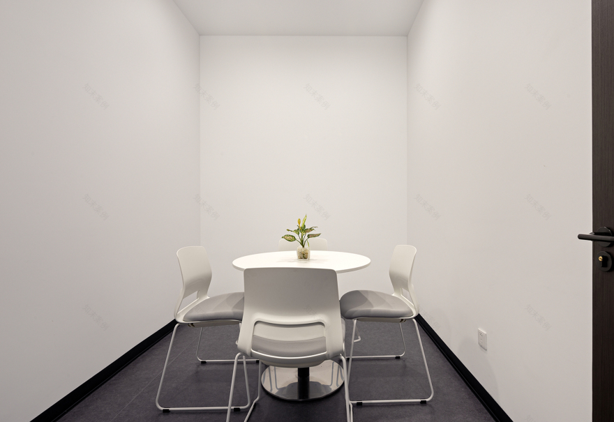 极简黑白灰—GDE·弘雅 塑造时尚办公空间-23