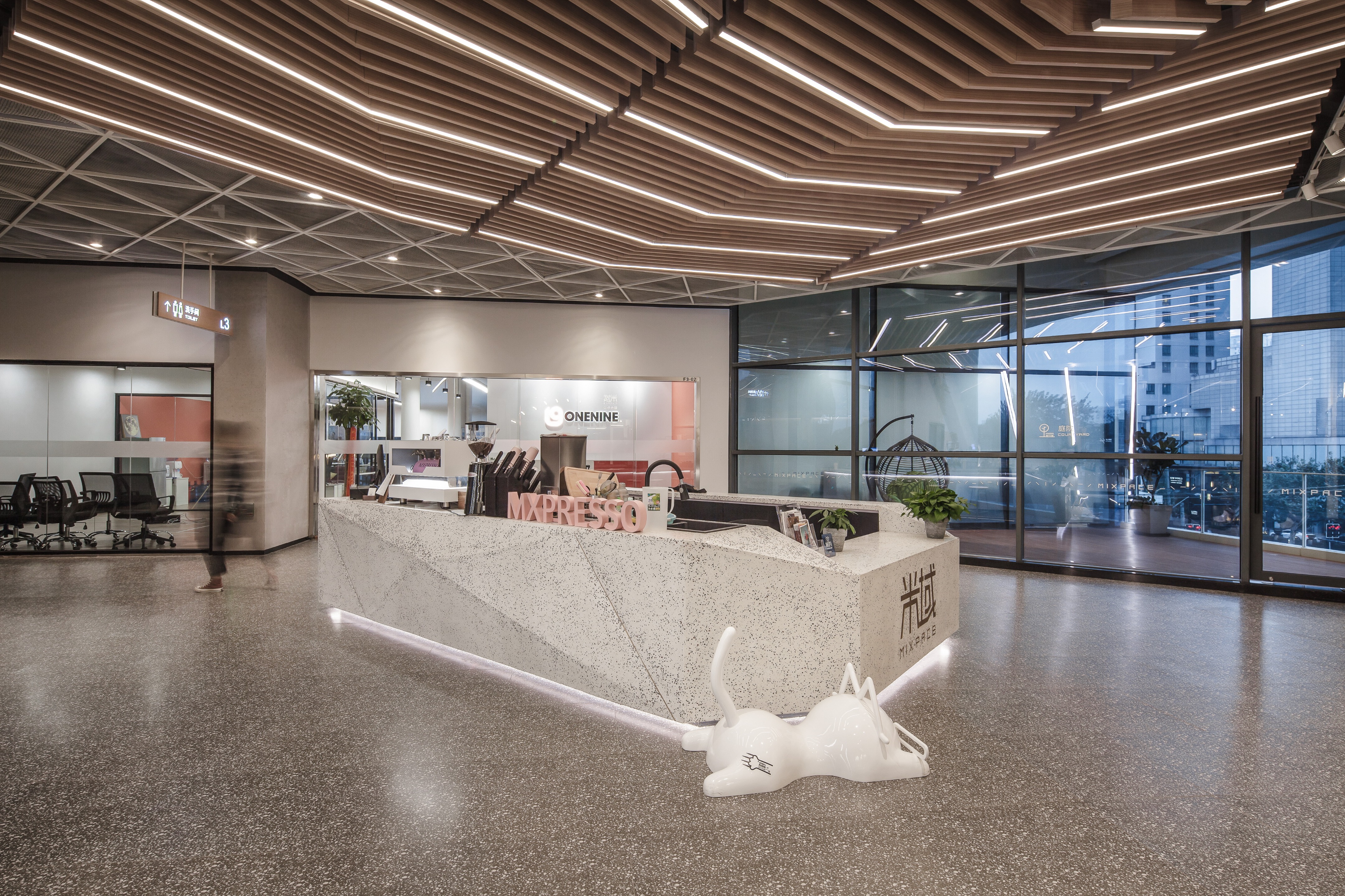 混合空间在此-27