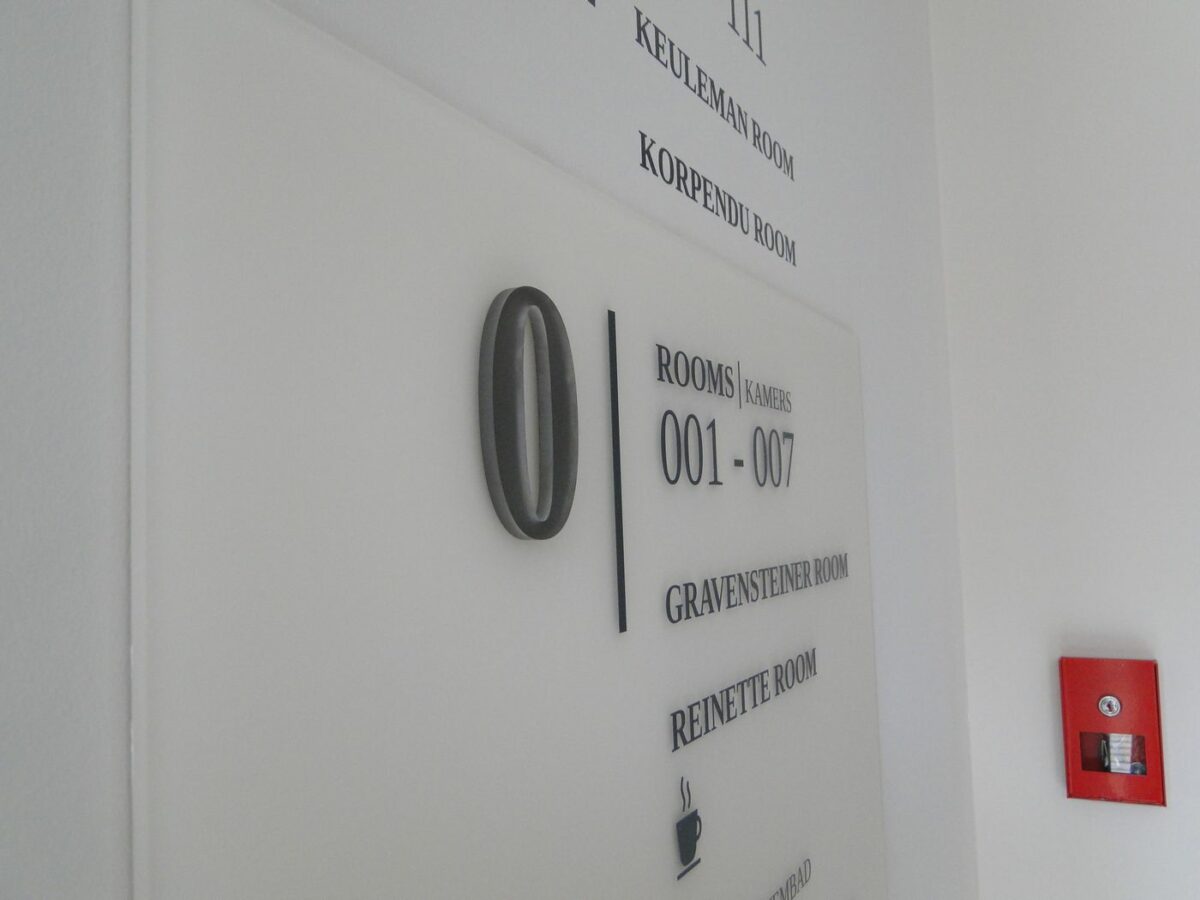 Hof van Stayen Training & Team Building Center - /STUDIOMDA - Wayfinding Design-5