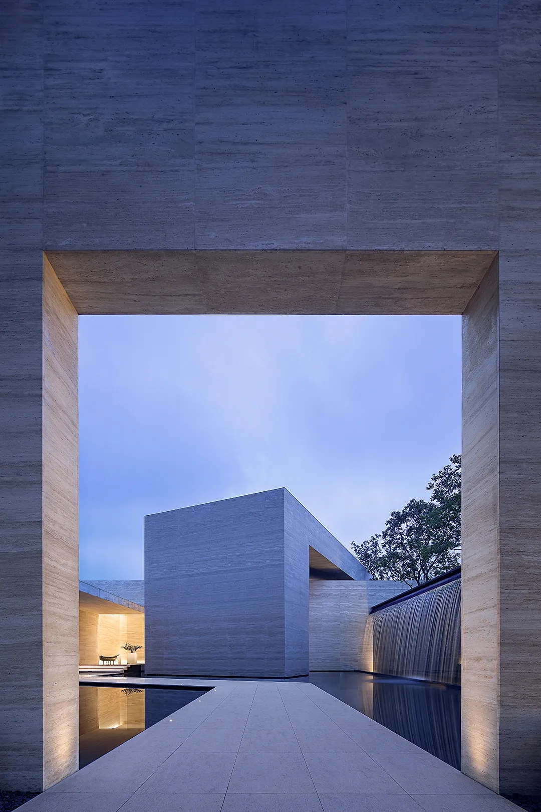 重庆融创壹号院·壹方艺术馆丨中国重庆丨aoe事建组,以和设计&英拓景观,IDMatrix矩阵纵横-30