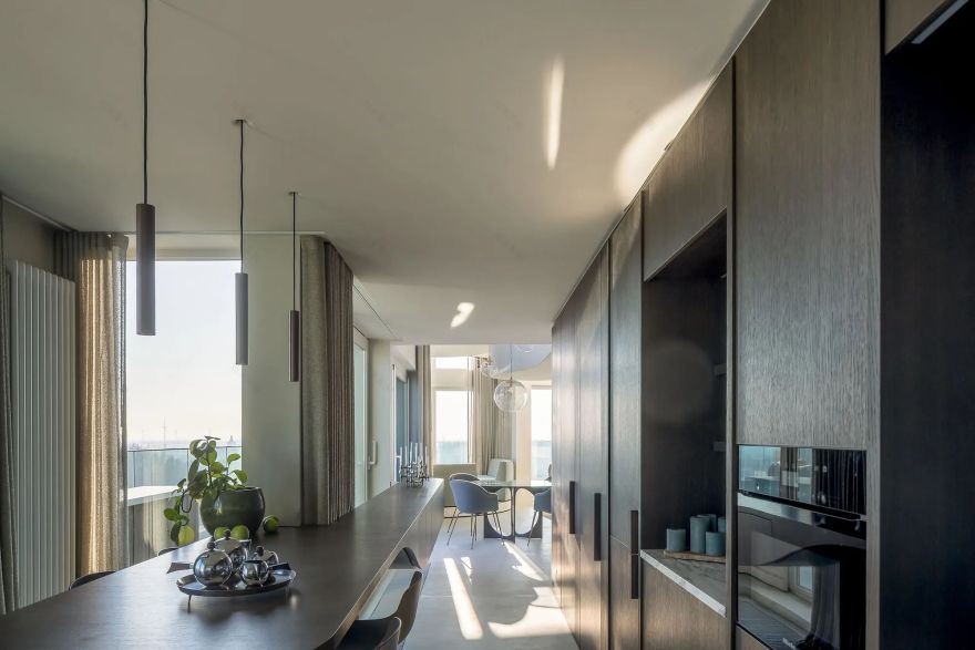 比利时克诺克复式顶层公寓室内装修丨Architects Claerhout Van Biervliet-45