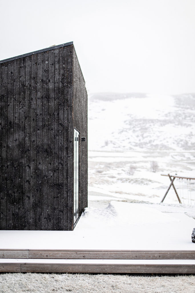 冰岛熔岩田上的小木屋“Aska”丨丹麦  冰岛Studio Heima-15