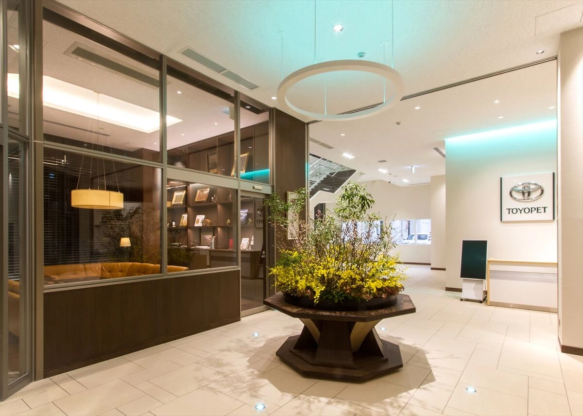Nagoya TOYOPET Miyoshi Showroom-10