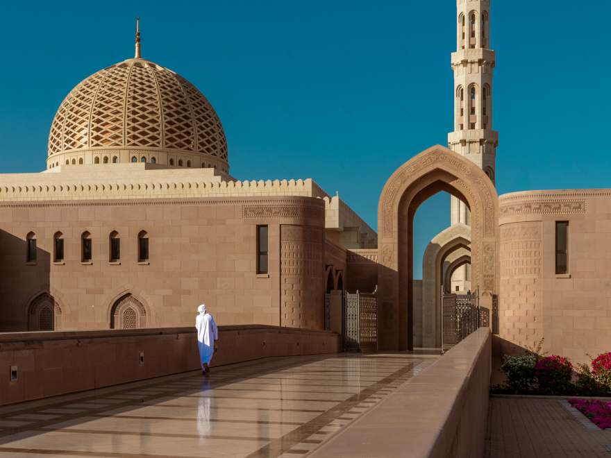 Oman - architecture, people and markets-4