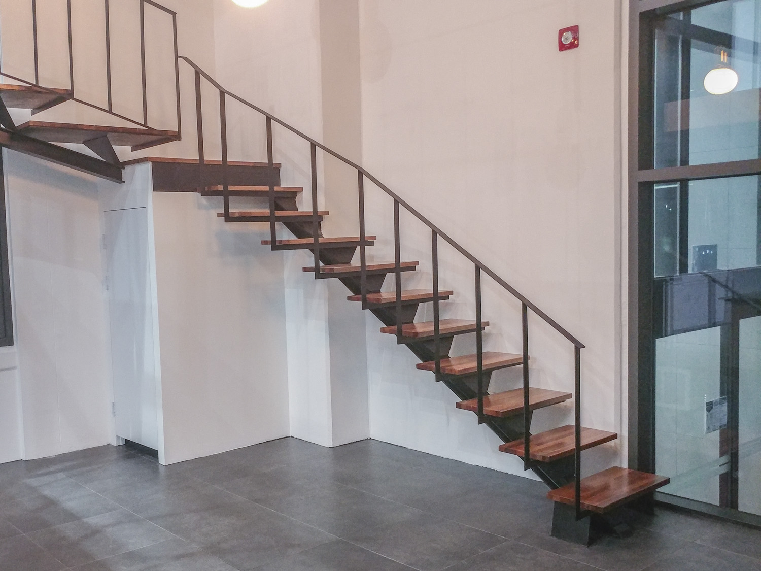 18 平简约办公空间，成本低至 JJ 오피스-11