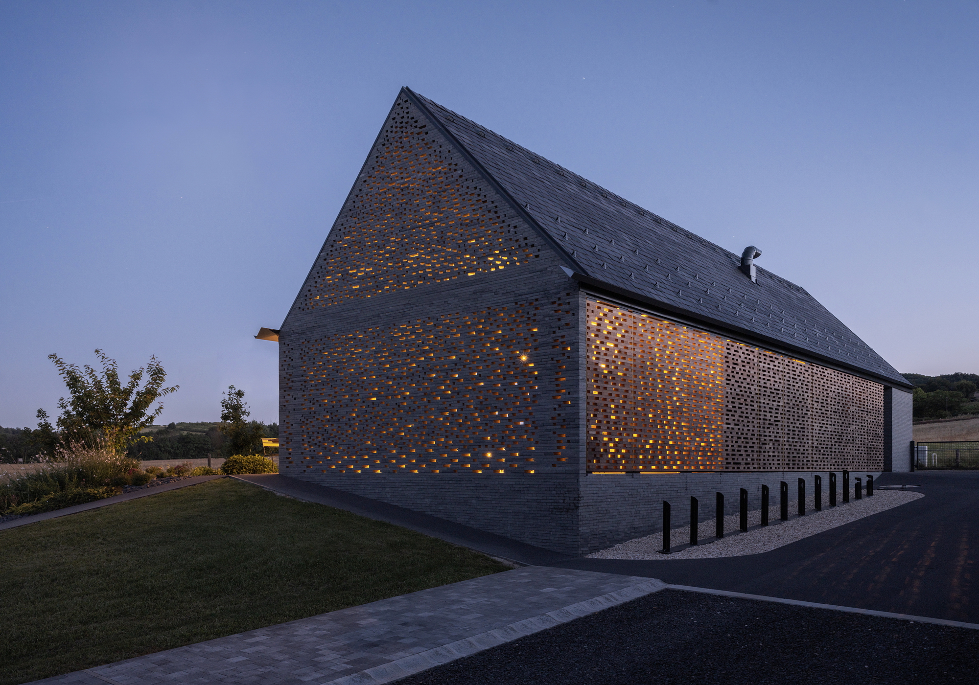 谷仓小酒馆丨匈牙利丨SAGRA Architects-36