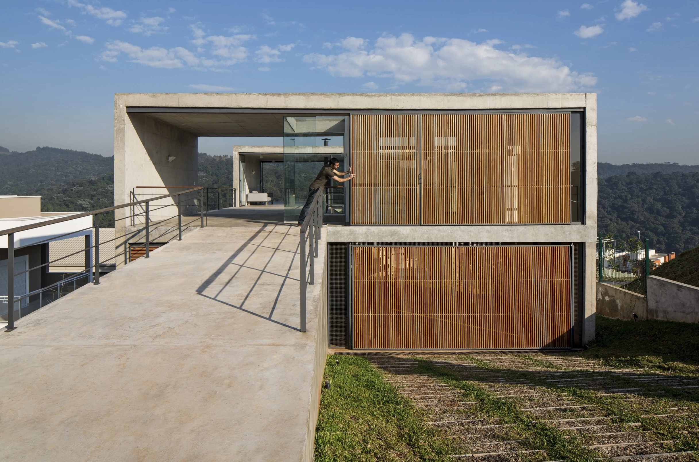 巴西 Itahye 住宅 | Apiacás Arquitetos 的街景与自然共生设计-9