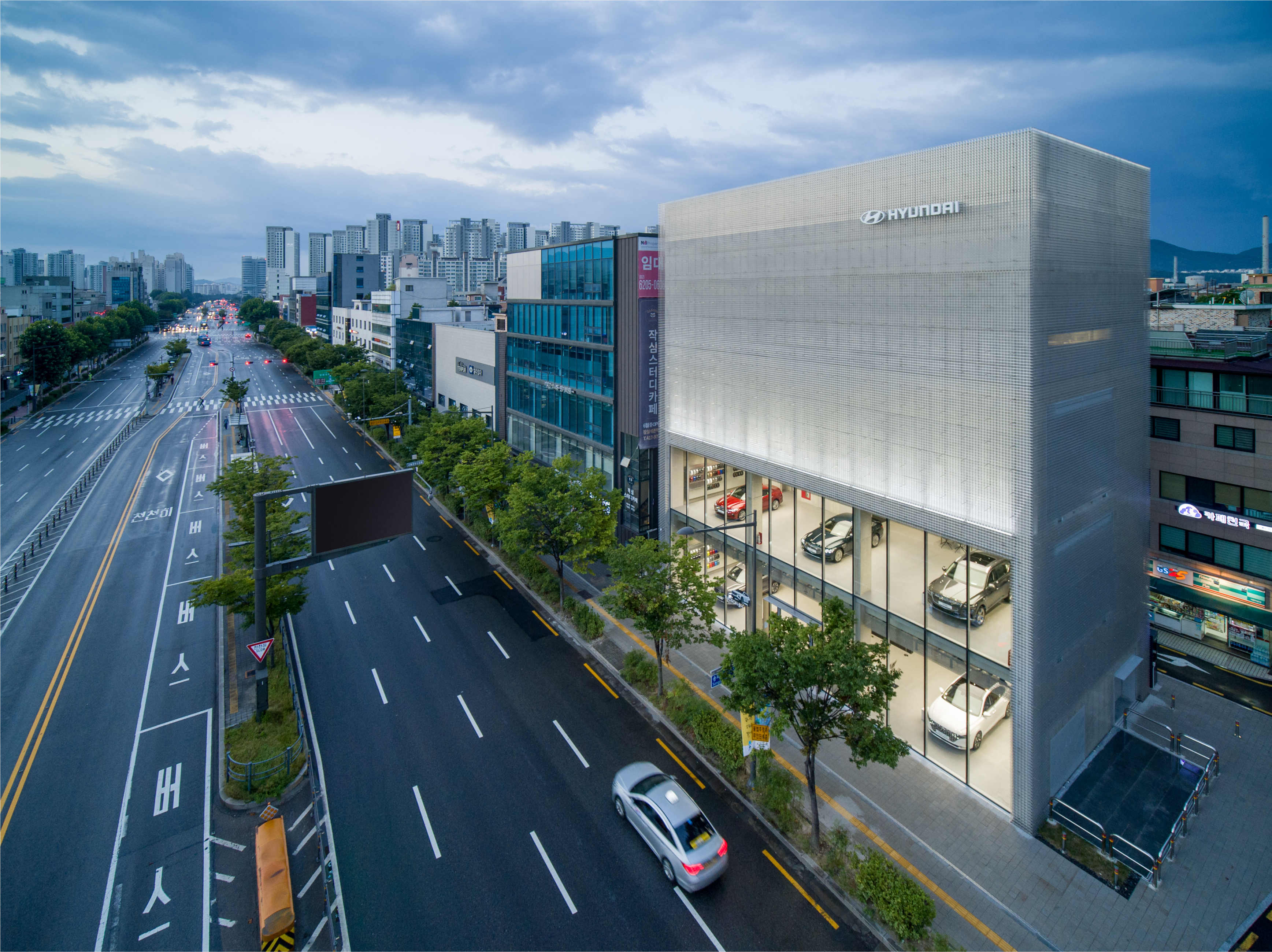 现代汽车展示厅设计丨Suh Architects-14