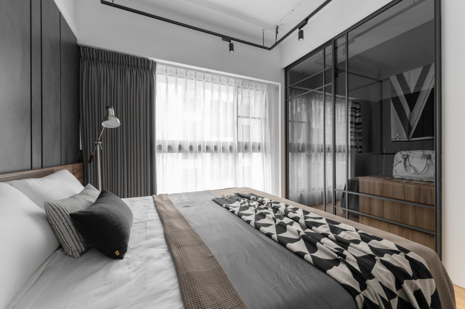 新竹县现代简约风三房两厅住宅设计-12