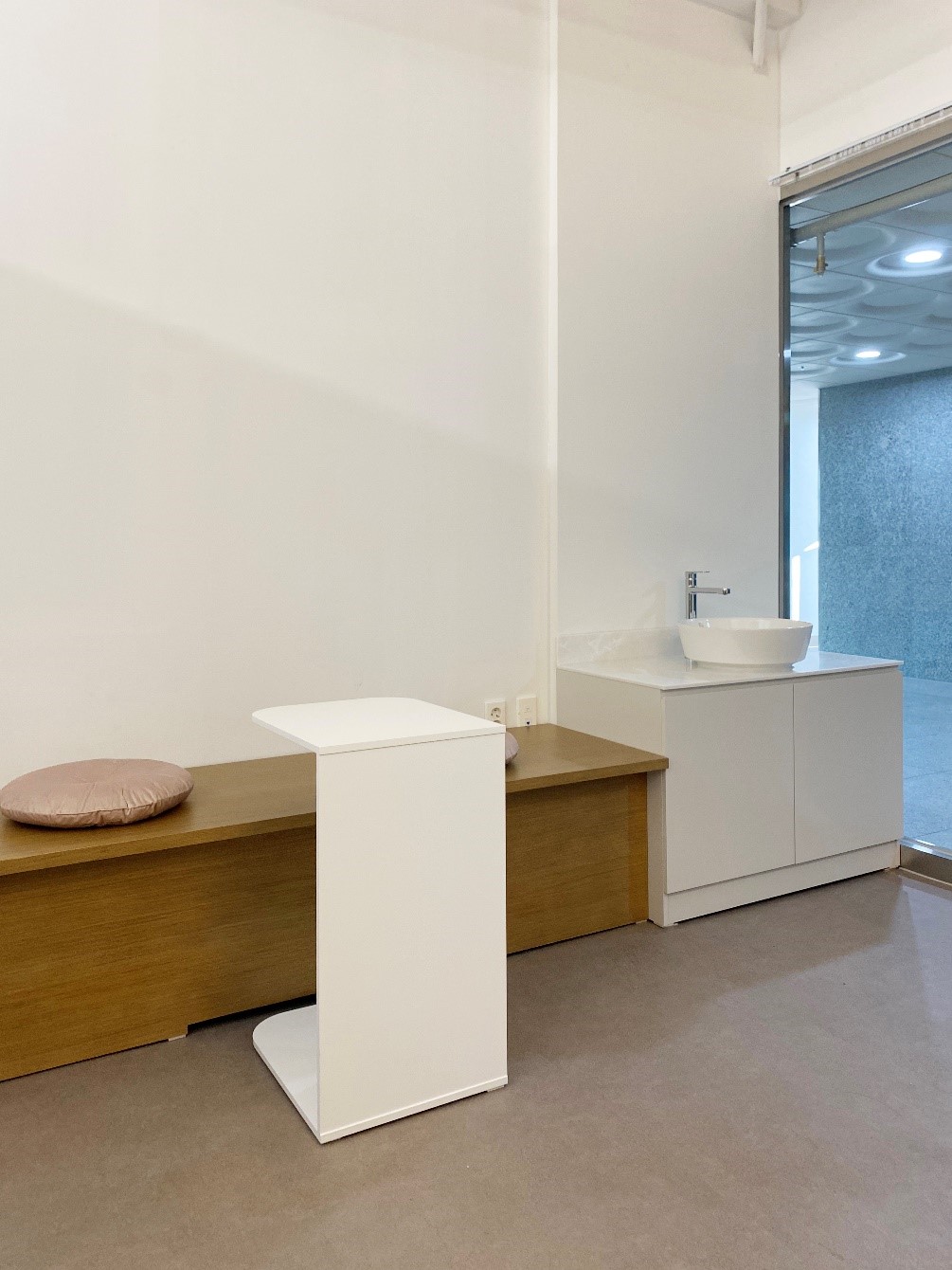 极简设计，14 平小空间大变身-11