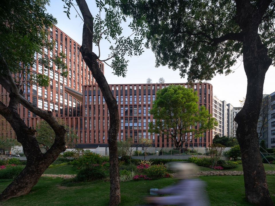 深圳贝赛思国际学校全国总部旗舰校区丨中国深圳丨筑博设计联合公设等多家公司-11