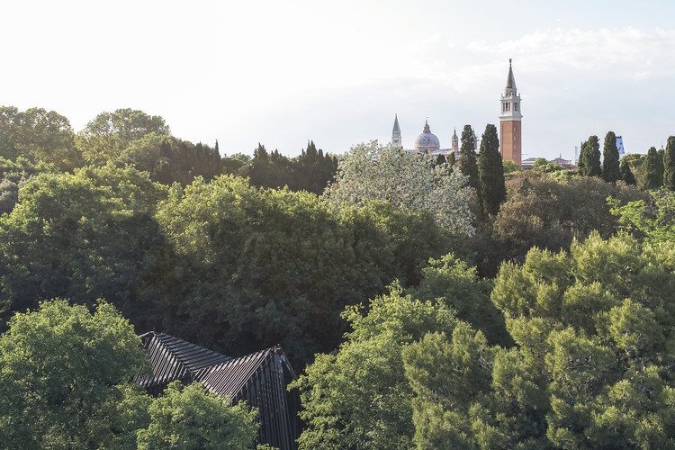 Vatican Chapel  Foster + Partners-12