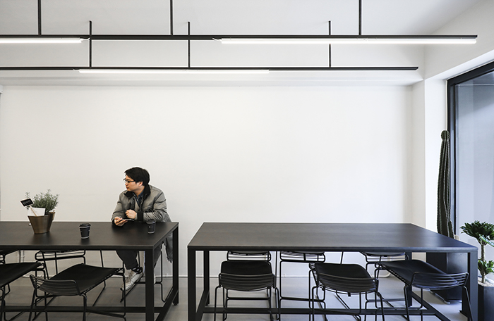 10 坪现代咖啡厅，迷你温馨空间设计-5