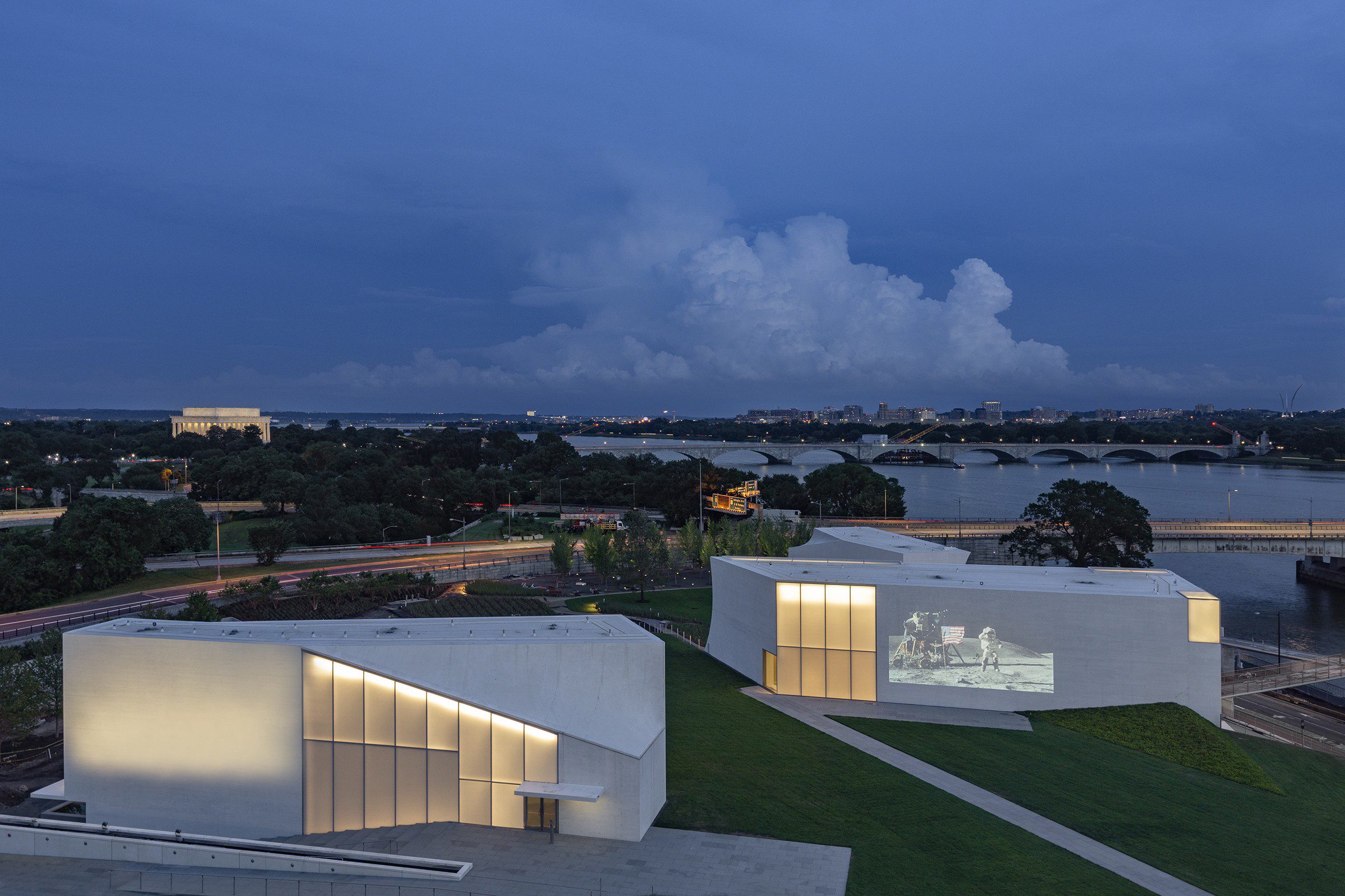 STEVEN HOLL ARCHITECTS - The REACH, Kennedy Center for the Performing Arts-11