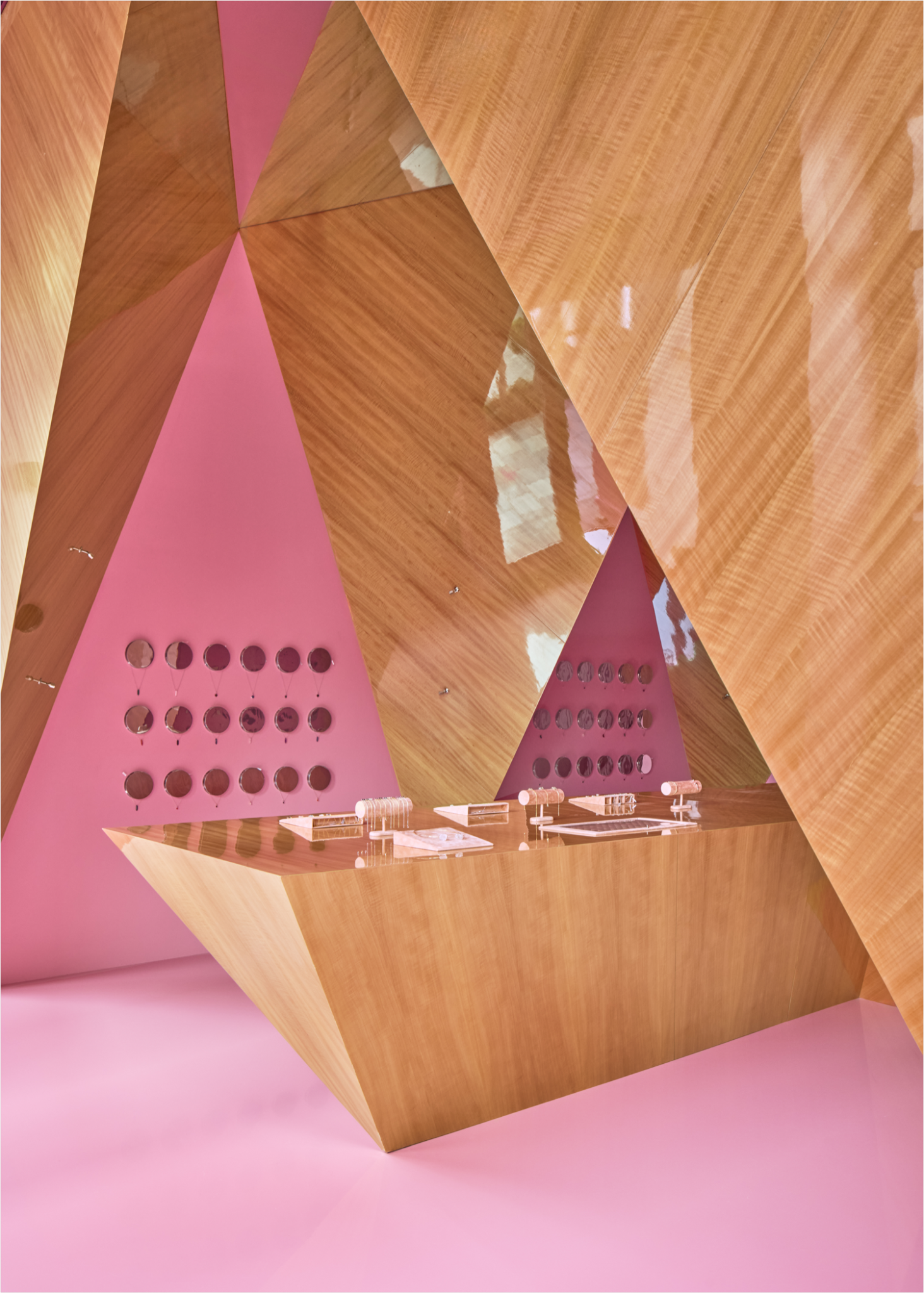 林德扎商店丨阿联酋迪拜丨Elena Lokastova-7